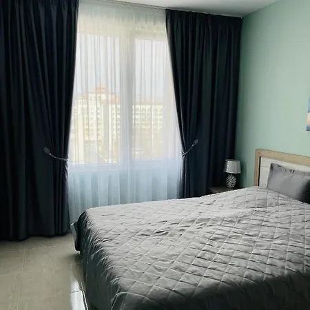 Admiral Plaza Sunny Beach