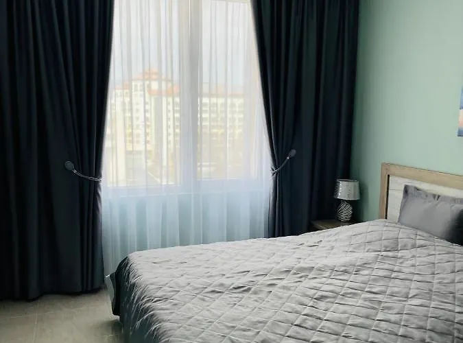 Admiral Plaza Sunny Beach