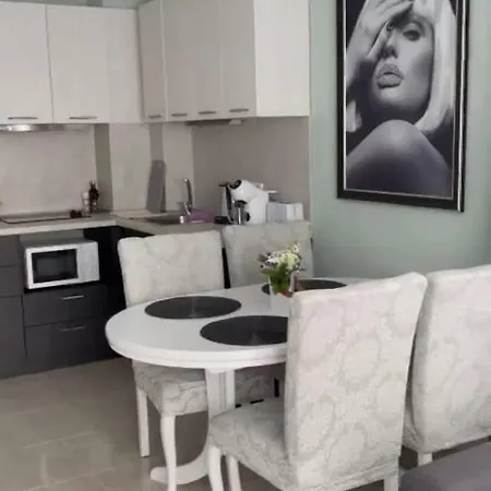 Admiral Plaza * 써니비치