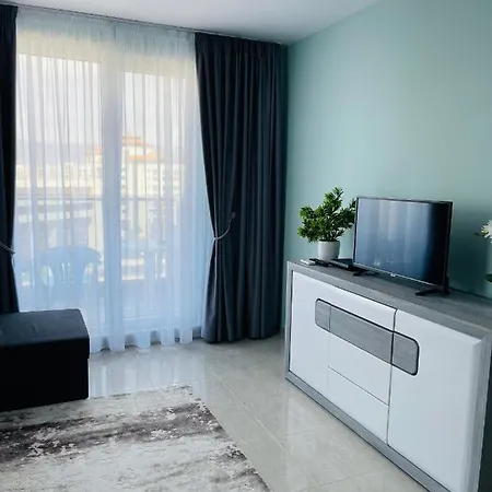 Admiral Plaza Apartament *